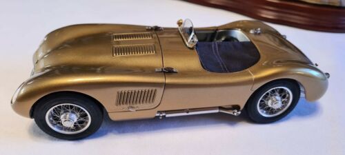CMC M-214 TC JAGUAR C TYPE COLLECTORS EDITION TECHNO CLASSICA 2020 1:18 SCALE - Image 7