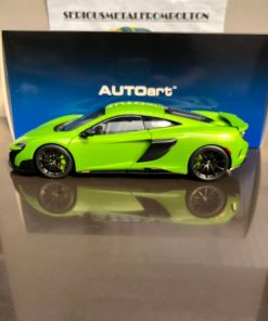 AUTOart 76049 McLAREN 675LT NAPIER GREEN  1:18