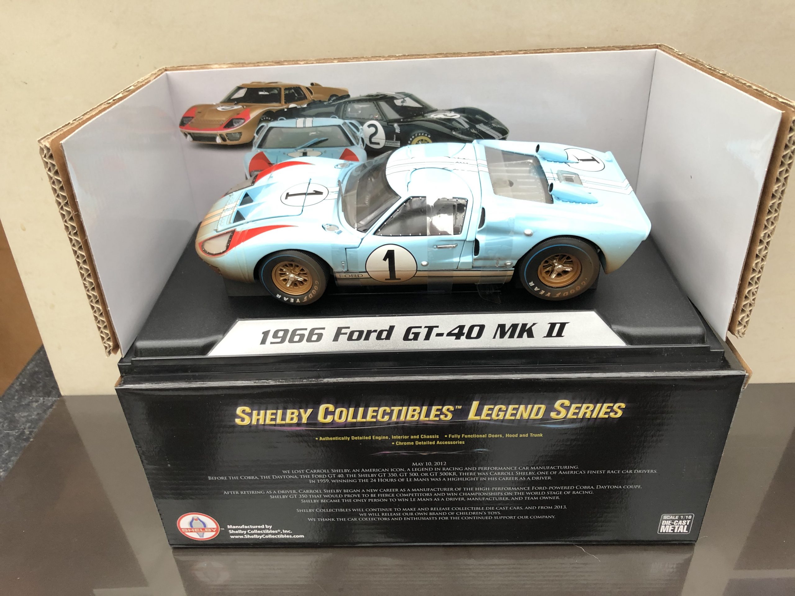 SHELBY 405 FORD GT 40 MK11 LE MANS 1966 #1 KEN MILES "END OF RACE" 1:18 - Image 11