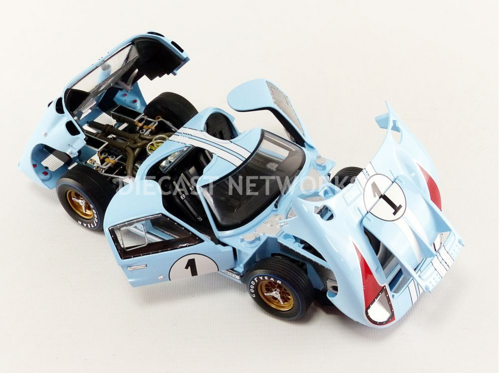 SHELBY COLLECTIBLES SHELBY 411 FORD GT 40 MK11 LE MANS 1966 #1 KEN MILES 1:18 - Image 13
