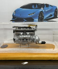 CMC M-131 1938 ALFA ROMEO 8C 2900 B ENGINE INCLUDING DISPLAY CASE 1:18 SCALE - Image 5
