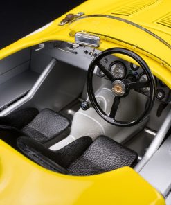 CMC M-194 Jaguar C Type 1953 Le Mans Yellow #20 1:18 - Image 4